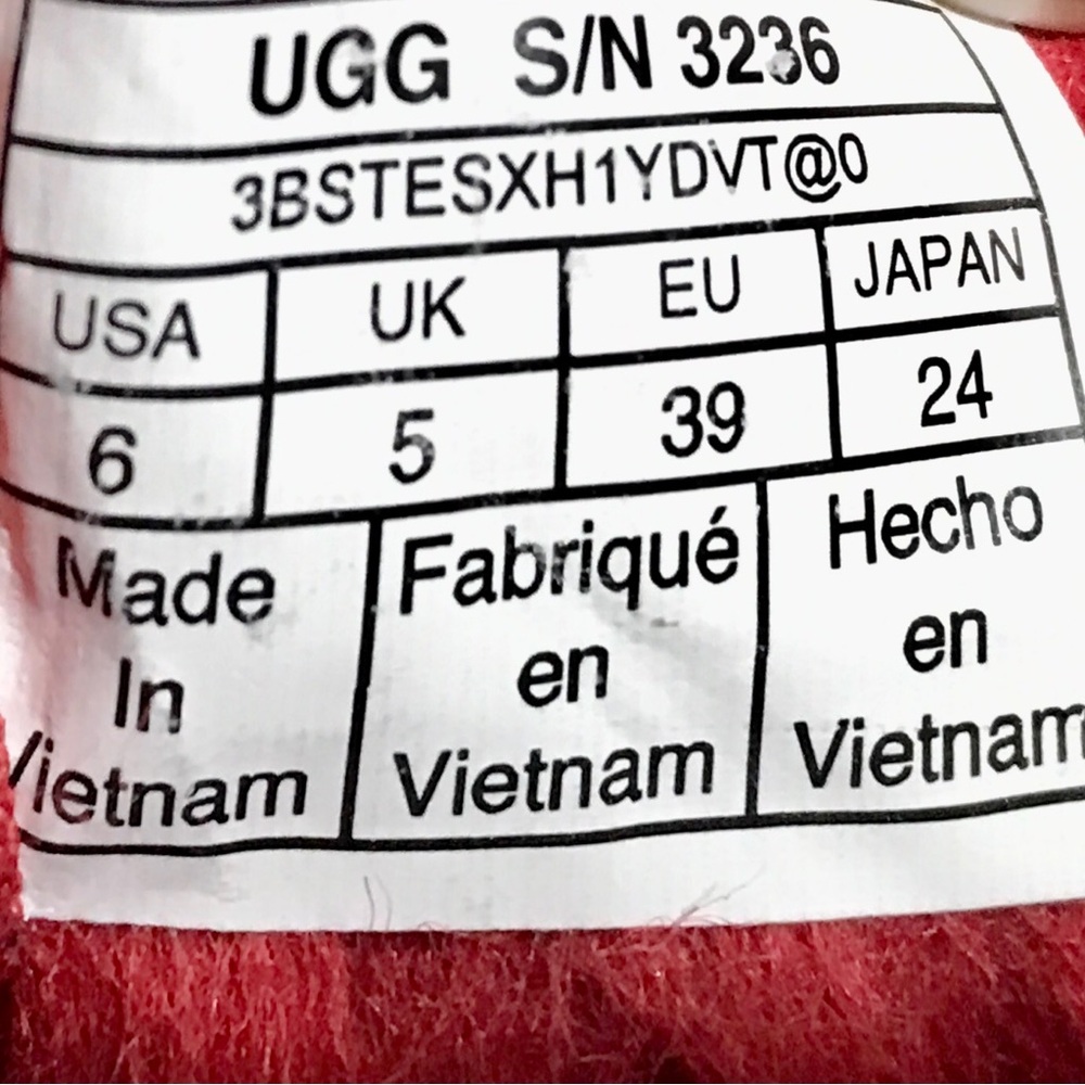 Ugg Red Neumel Ankle Boot Size 6 - image 6